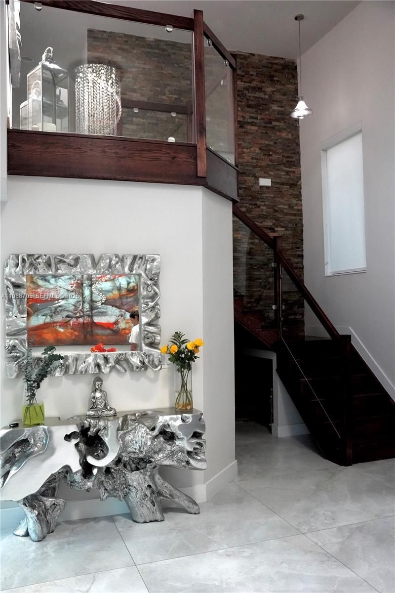 19262 NW 89th Ave , Hialeah, FL 33018 Photo