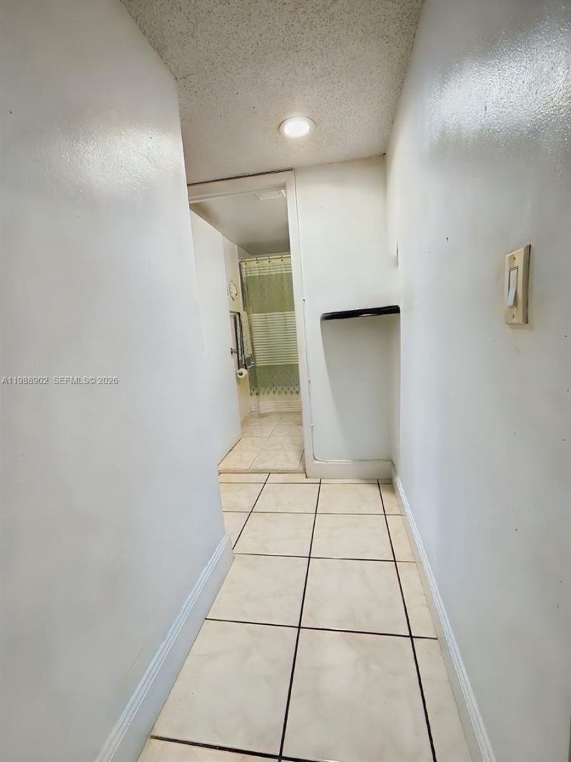 1040 NW 80th Ave , Unit 203, Margate, FL 33063 Photo