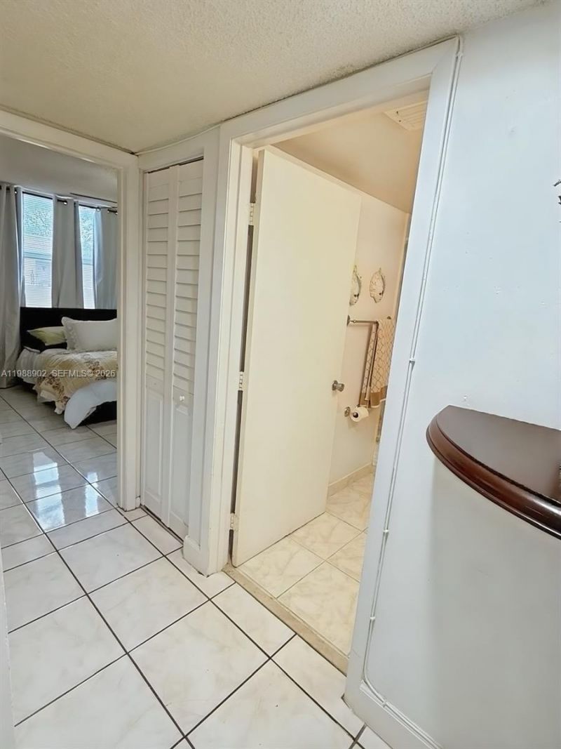 1040 NW 80th Ave , Unit 203, Margate, FL 33063 Photo