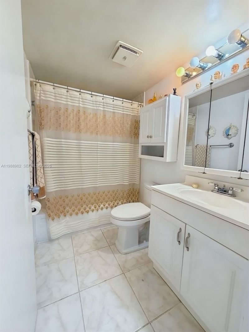 1040 NW 80th Ave , Unit 203, Margate, FL 33063 Photo