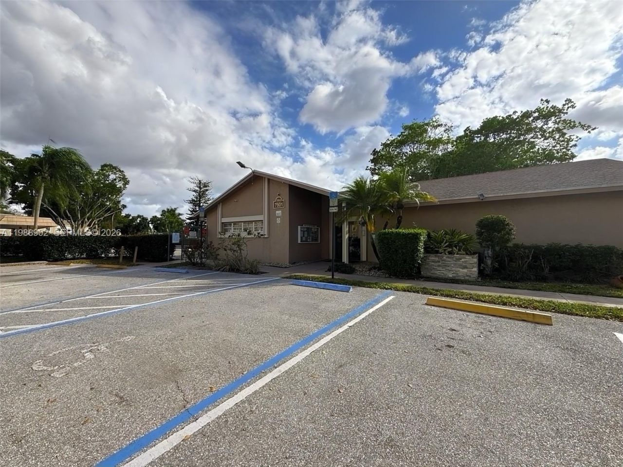 1040 NW 80th Ave , Unit 203, Margate, FL 33063 Photo