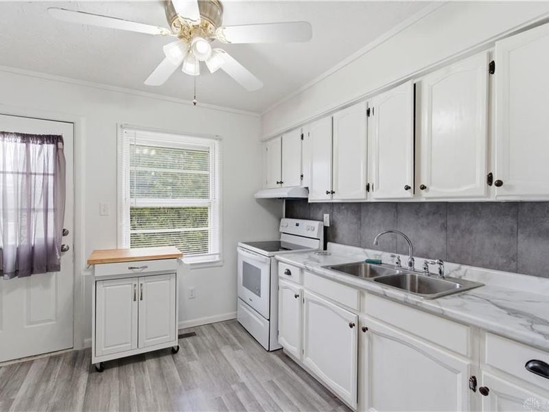 610 Portage Path, Springfield, OH 45506 Photo 11