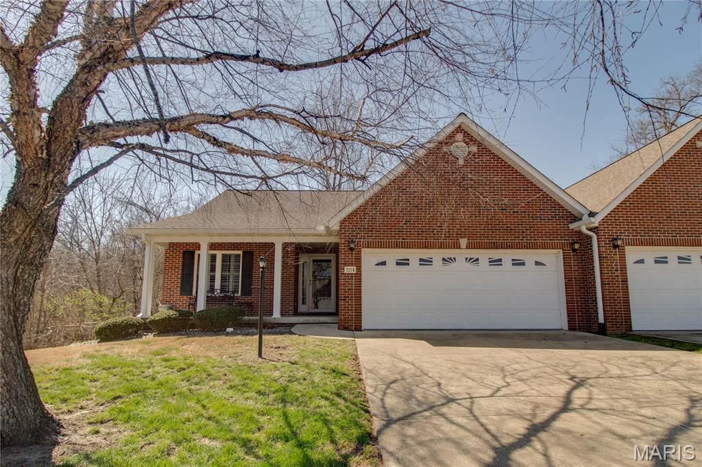 5214 Willis Avenue, Godfrey, IL 62035 Main Photo