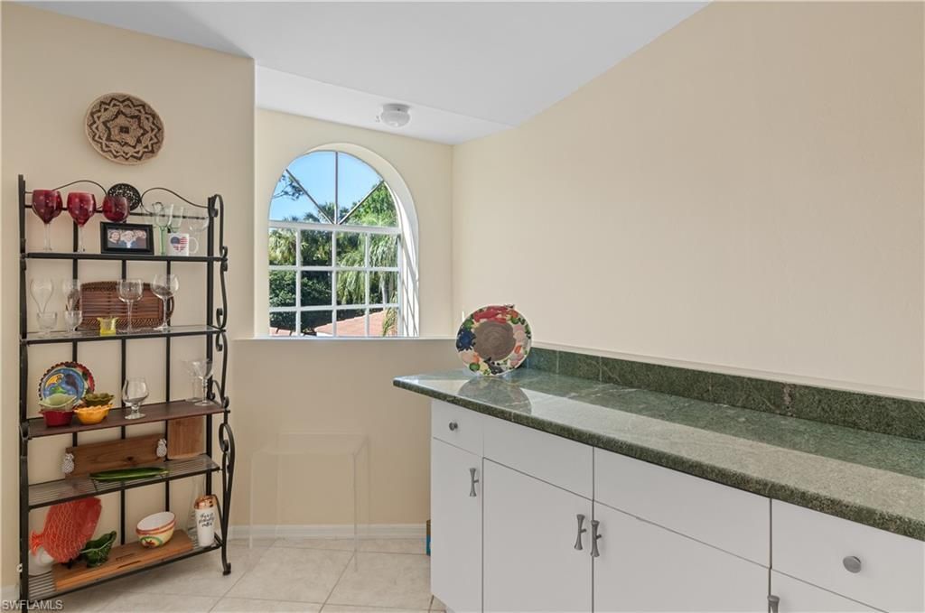 13050 Amberley Ct , Unit 712, Bonita Springs, FL 34135 Photo