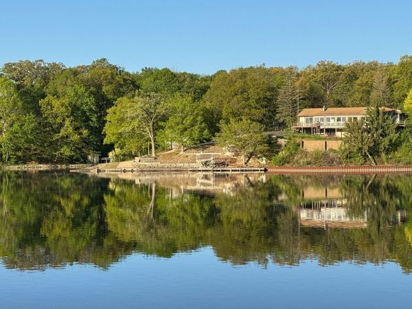 20 Chairtree Court , Putnam, IL 61560