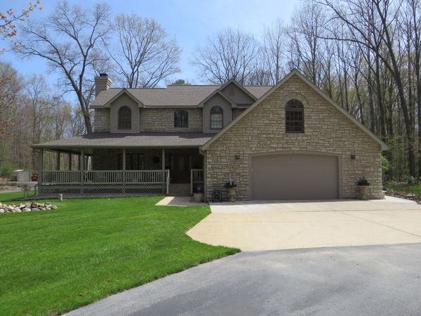 9593 Oakley Road, St. Charles, MI 48655