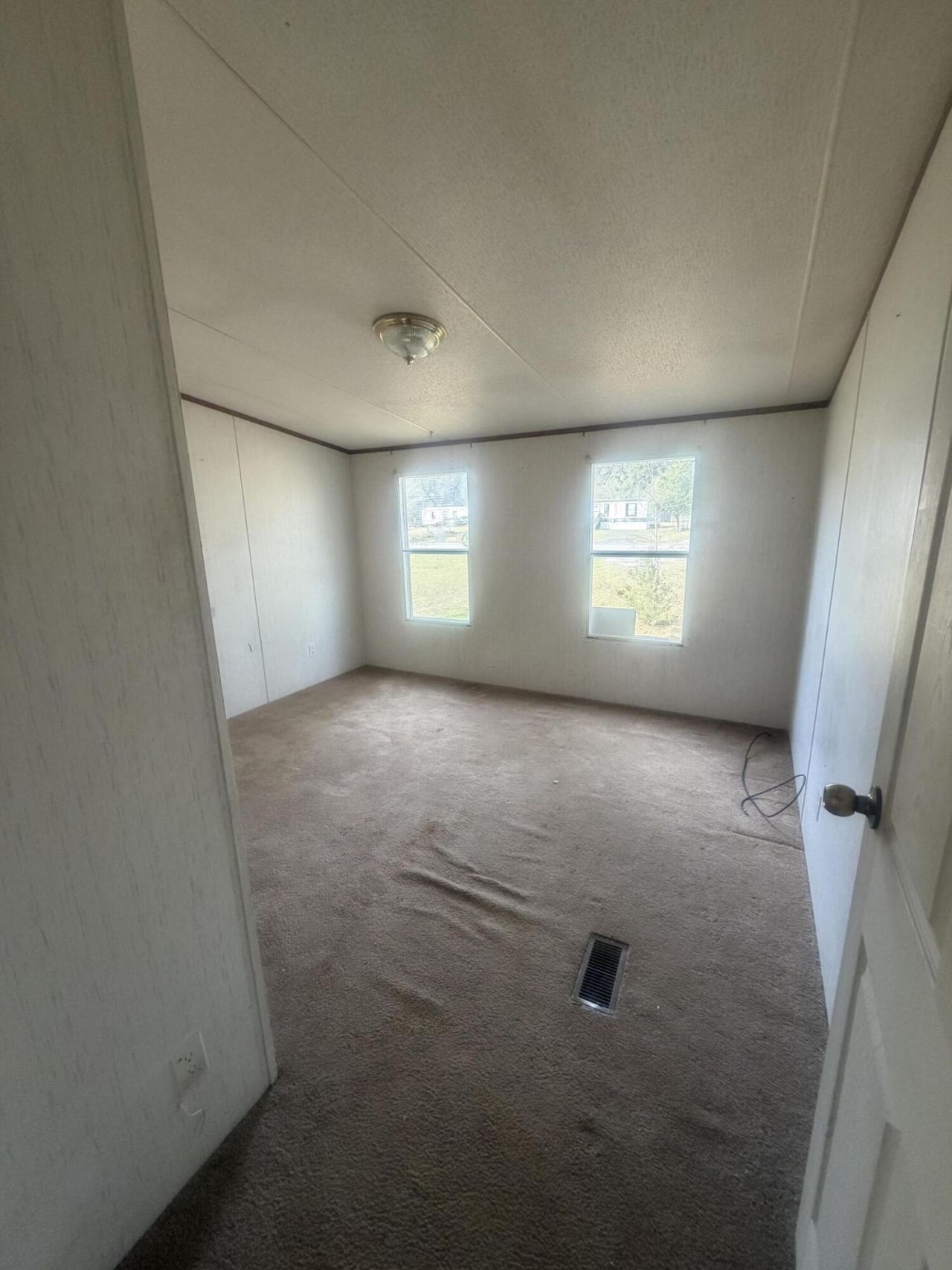 144 Arant Drive Photo 17