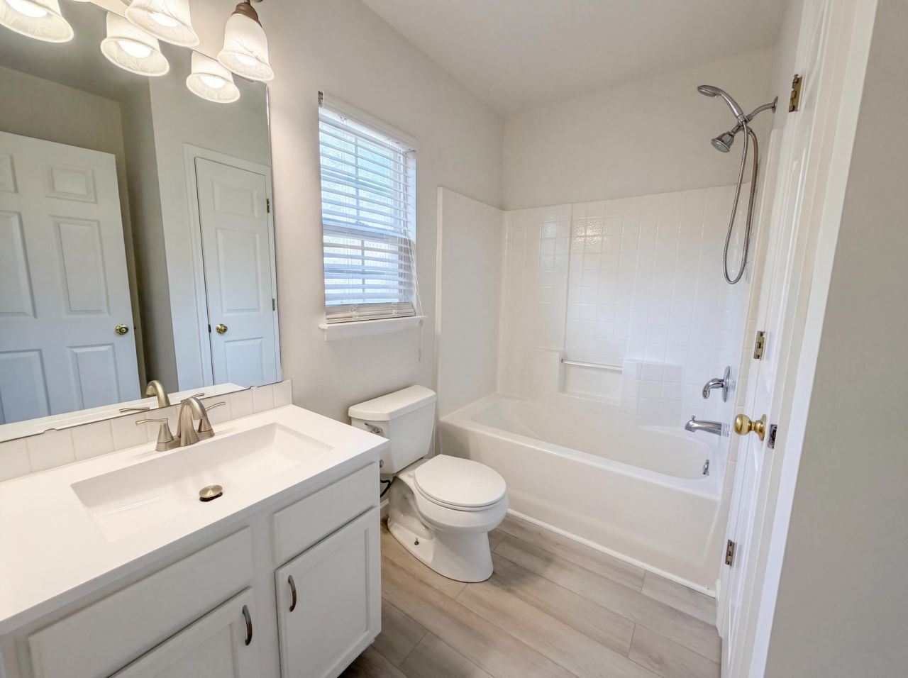 202 Arbor Oaks Drive Photo 8