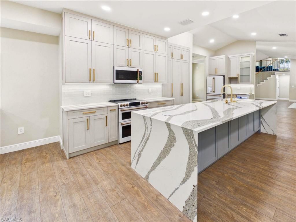 6840 Hendry Creek Dr , Fort Myers, FL 33908 Photo