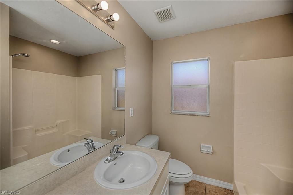 4104 13th St Sw, Lehigh Acres, FL 33976 Photo