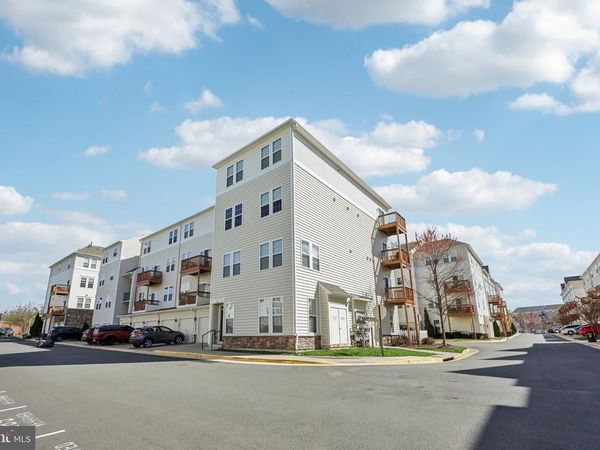 24628 BYRNE MEADOW SQUARE , Unit 303, ALDIE, VA 20105