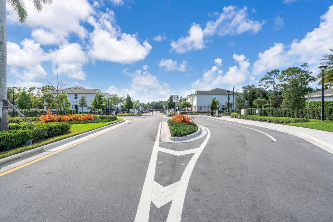 5431 Flannigan Way, Lake Worth, FL 33463 Photo