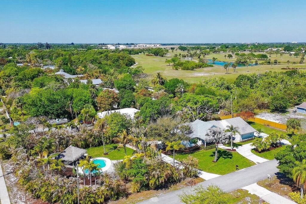 2366 SE Country Club Lane, Stuart, FL 34996 Photo