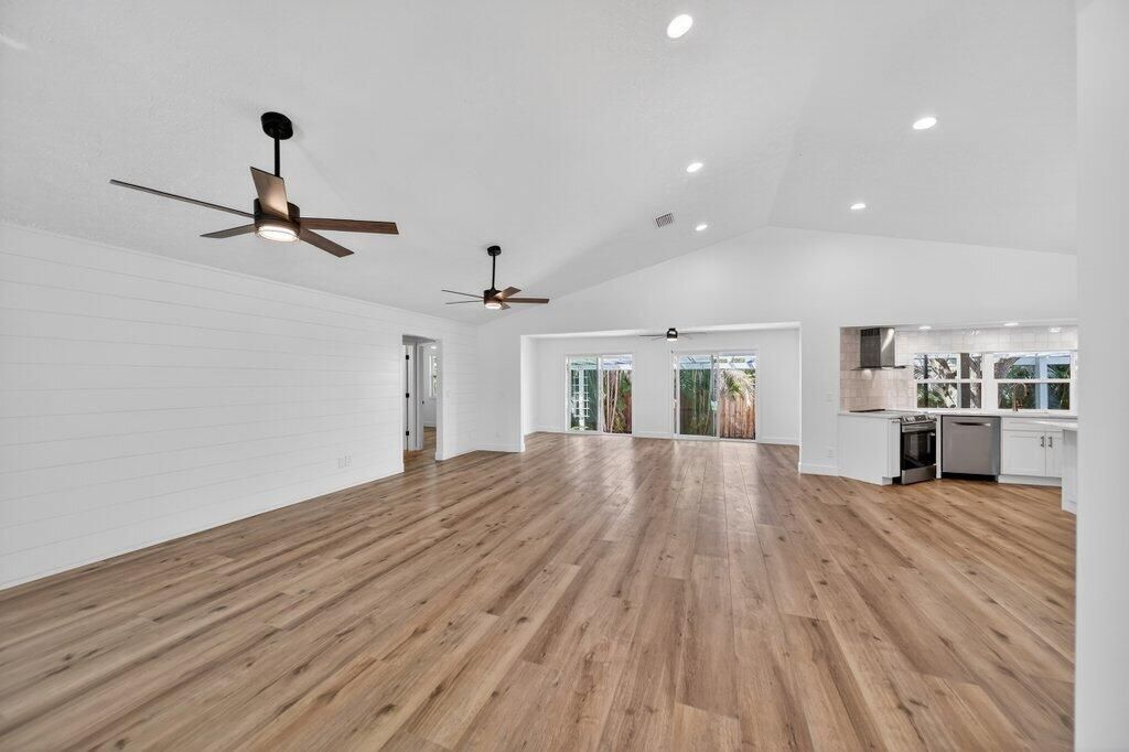 2366 SE Country Club Lane, Stuart, FL 34996 Photo