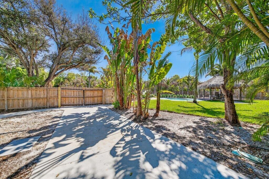 2366 SE Country Club Lane, Stuart, FL 34996 Photo