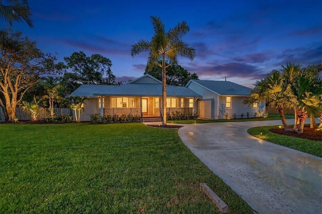 2366 SE Country Club Lane, Stuart, FL 34996 Photo