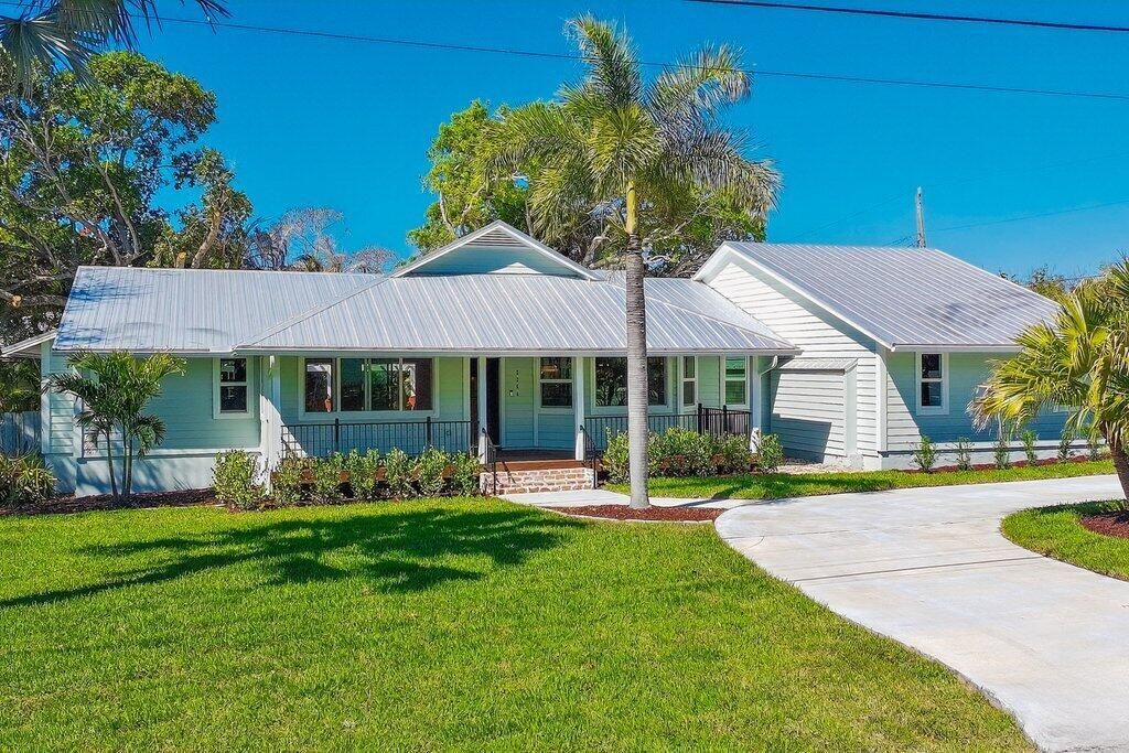 2366 SE Country Club Lane, Stuart, FL 34996 Photo