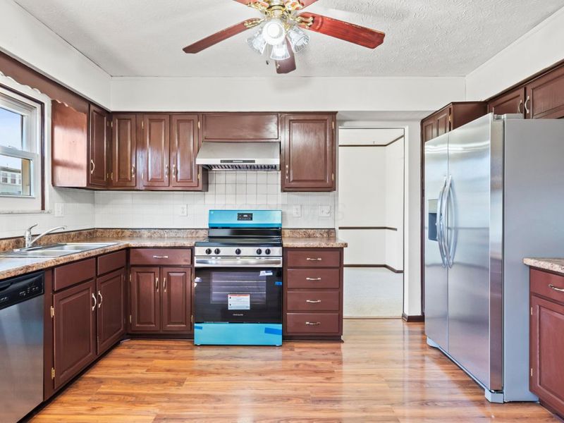 2087 Teakwood Drive, Columbus, OH 43229 Photo 18