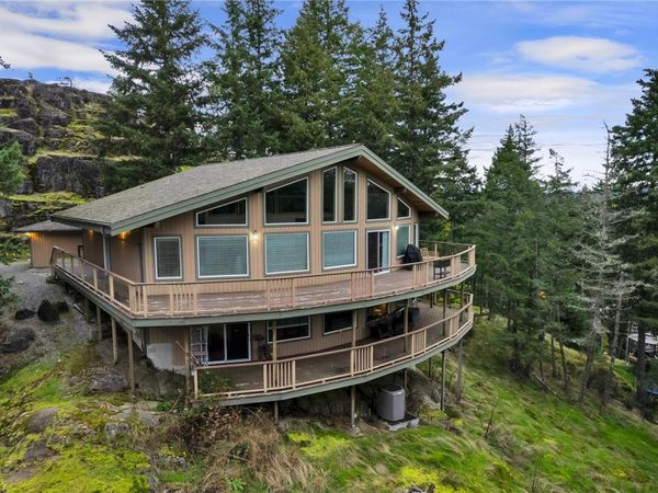 620 Helanton Rd, Unit 27A, Quadra Island, BC V0P 1N0