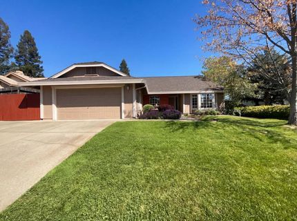 155 Bittercreek Dr, Folsom, CA 95630 Photo
