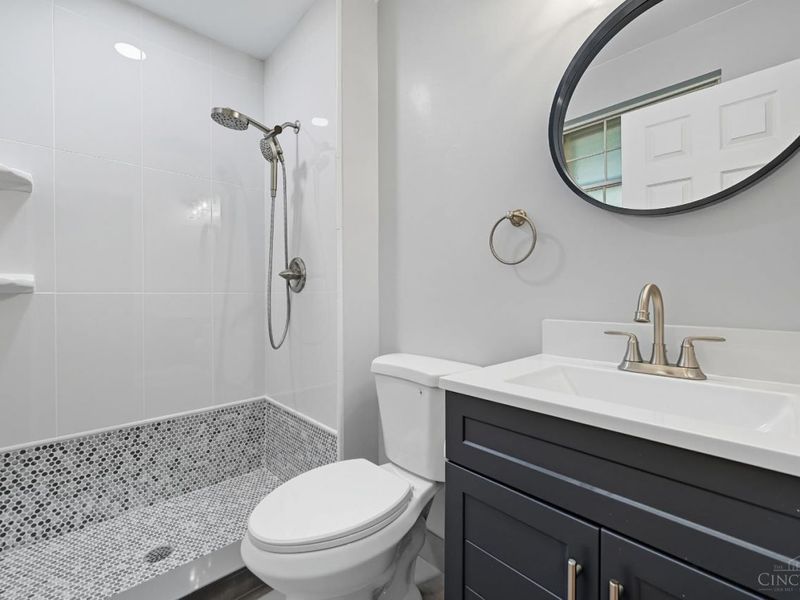 5991 Gaines Road, Green Township, OH 45247 Photo 17