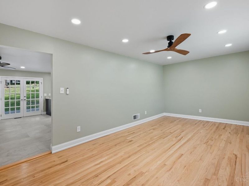 5991 Gaines Road, Green Township, OH 45247 Photo 2