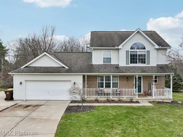 2570 Castle Rock Court, Oceola Twp, MI 48843