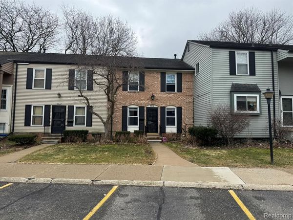 3367 Burbank Drive, Ann Arbor, MI 48105