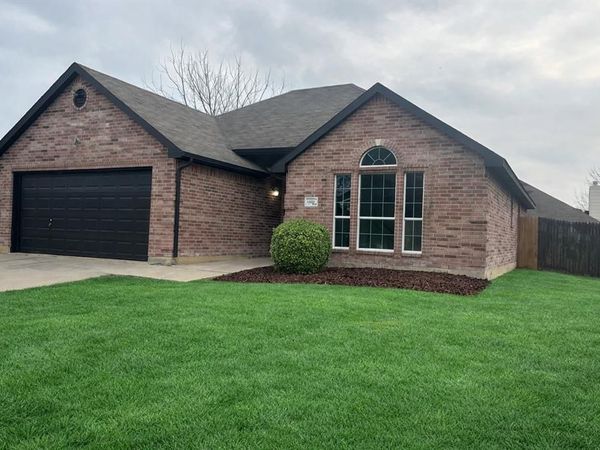 917 Cole Avenue, Denton, TX 76208