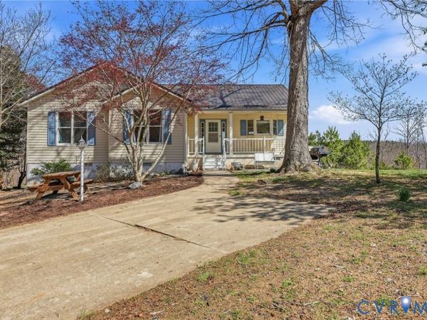 484 Dobbins Road, Blackstone, VA 23824