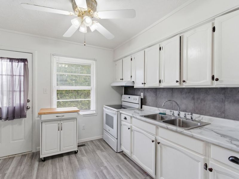 610 Portage Path, Springfield, OH 45506 Photo 24