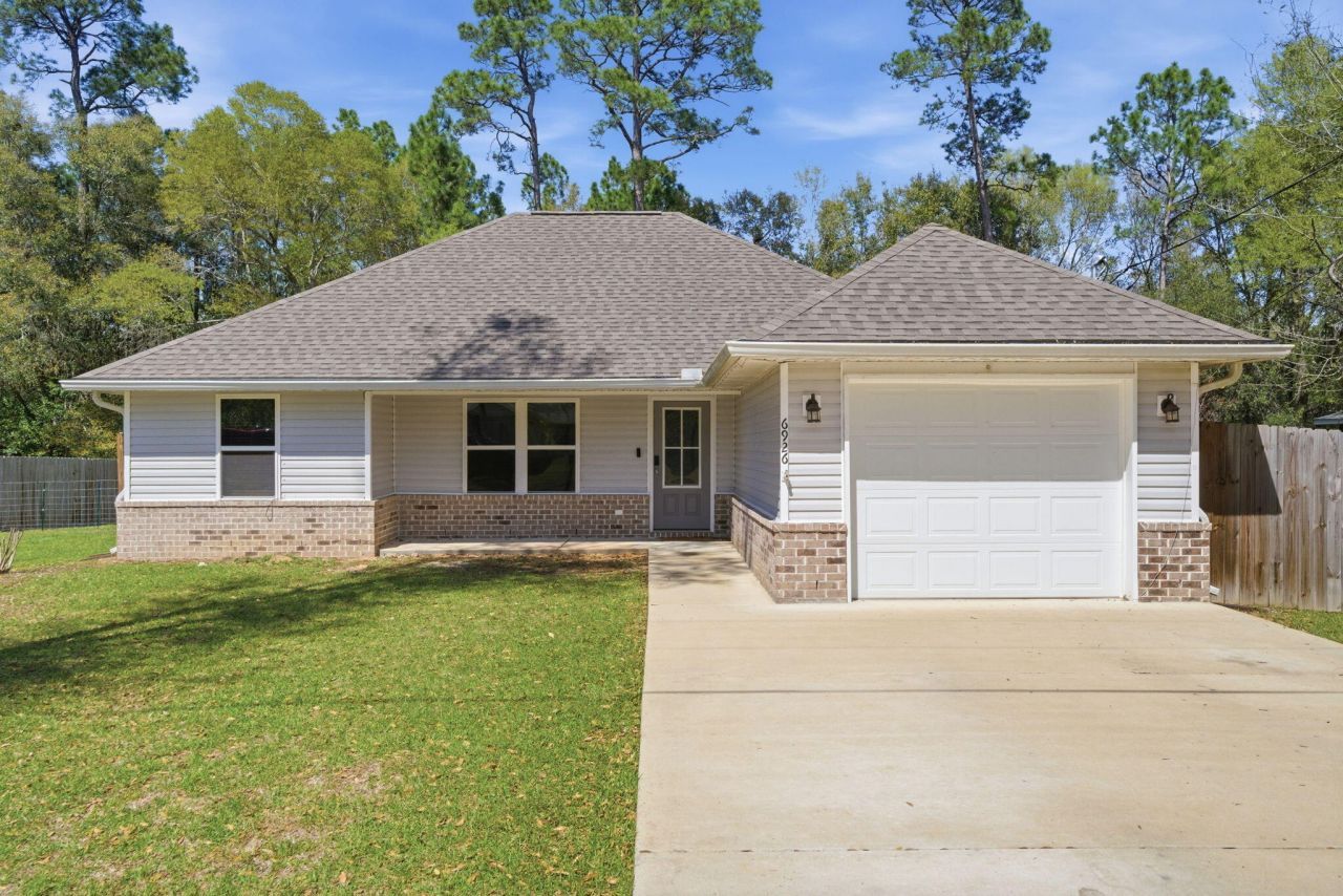 6926 N Trailride, Milton, FL 32570 Main Photo