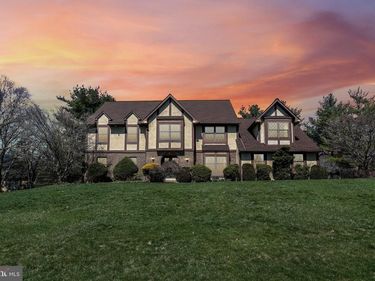 1 SALJON COURT, AMBLER, PA 19002