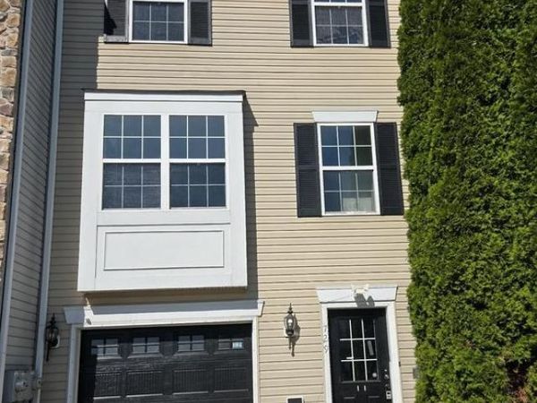 729 BLOSSOM DRIVE , HANOVER, PA 17331