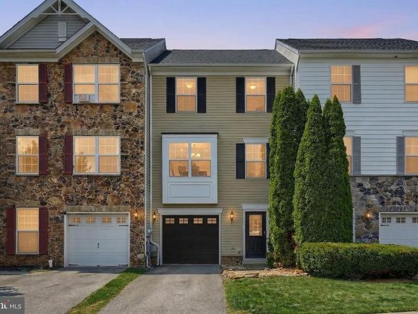 729 BLOSSOM DRIVE, HANOVER, PA 17331