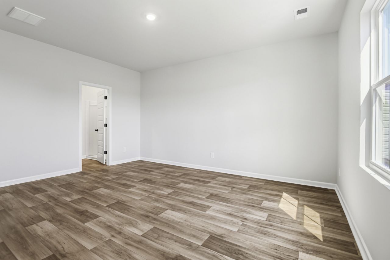 376 Tiliwa Street Photo 12