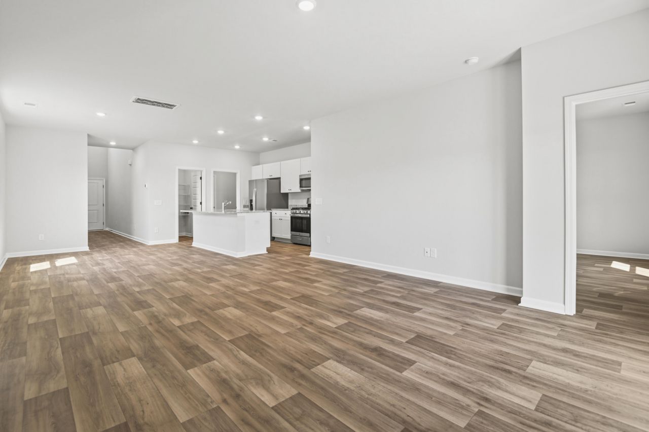 376 Tiliwa Street Photo 4