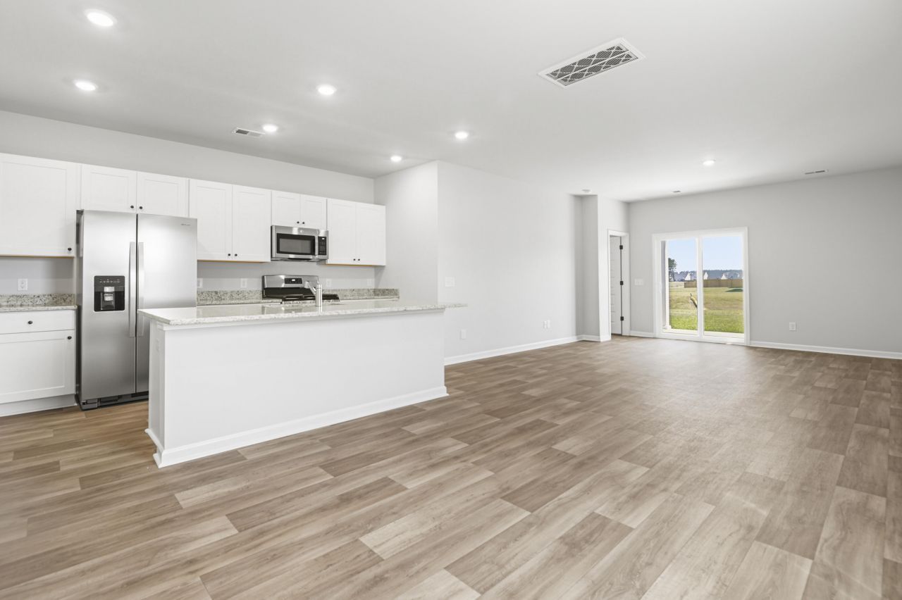 376 Tiliwa Street Photo 7