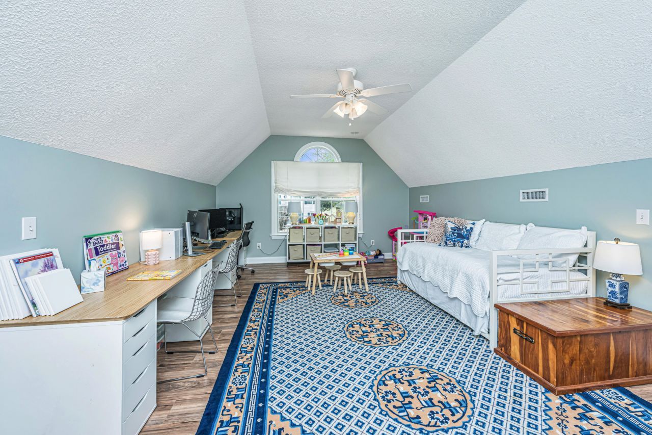 111 Tunstall Drive Photo 33