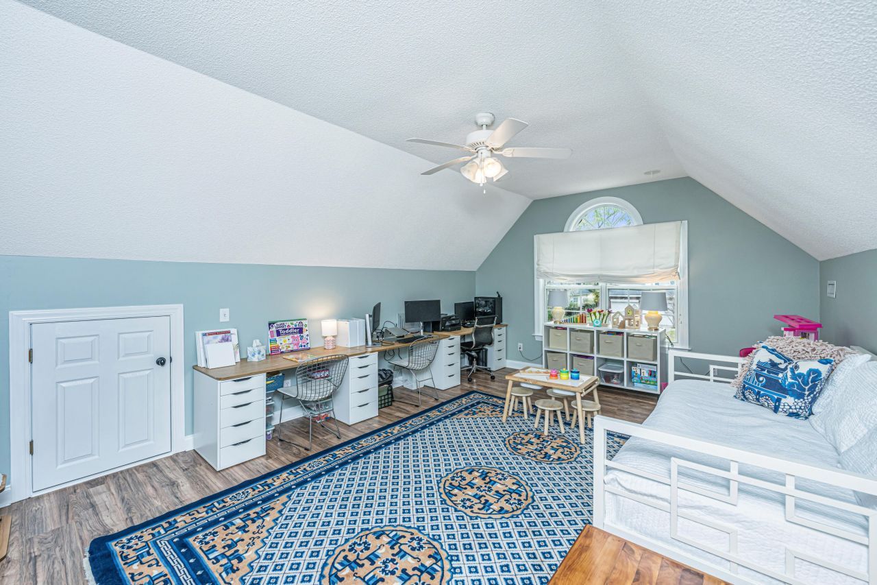 111 Tunstall Drive Photo 36