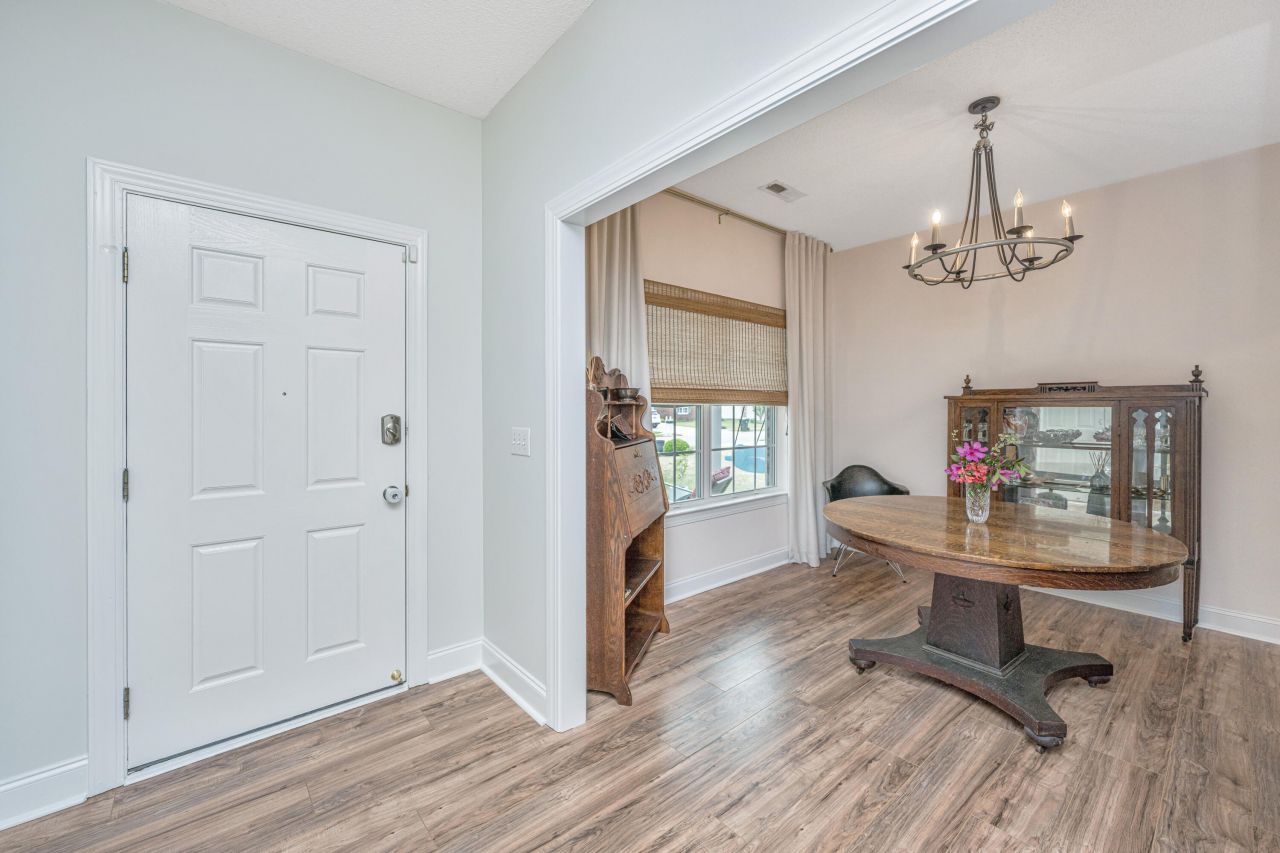 111 Tunstall Drive Photo 4