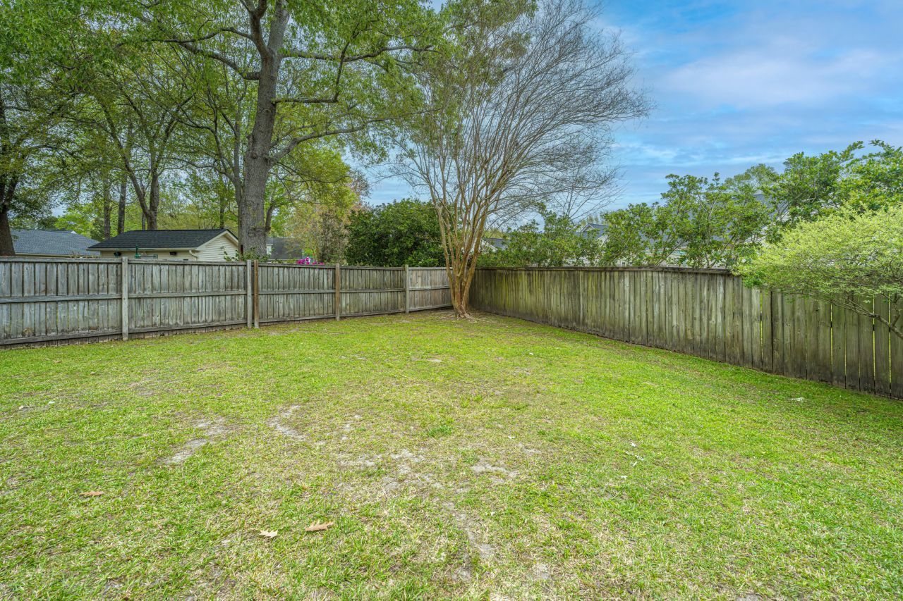 111 Tunstall Drive Photo 43