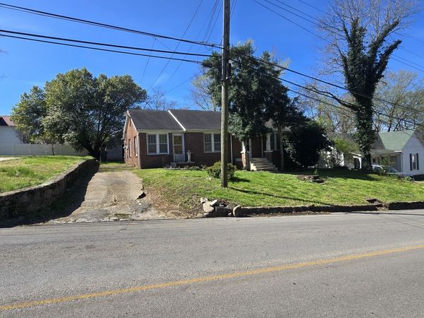 313 Poplar street SE, Pulaski, TN 38478