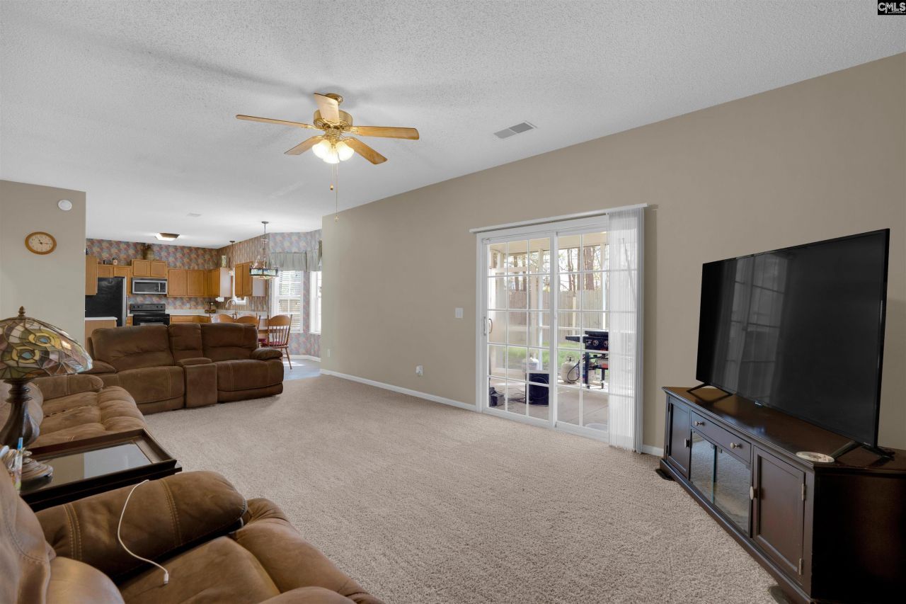 101 Misty Glen Circle  Photo 15