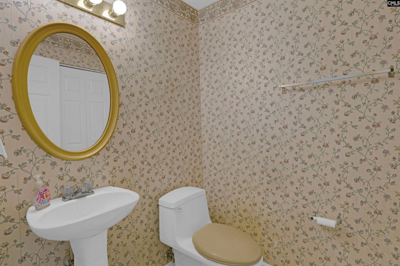 101 Misty Glen Circle  Photo 16