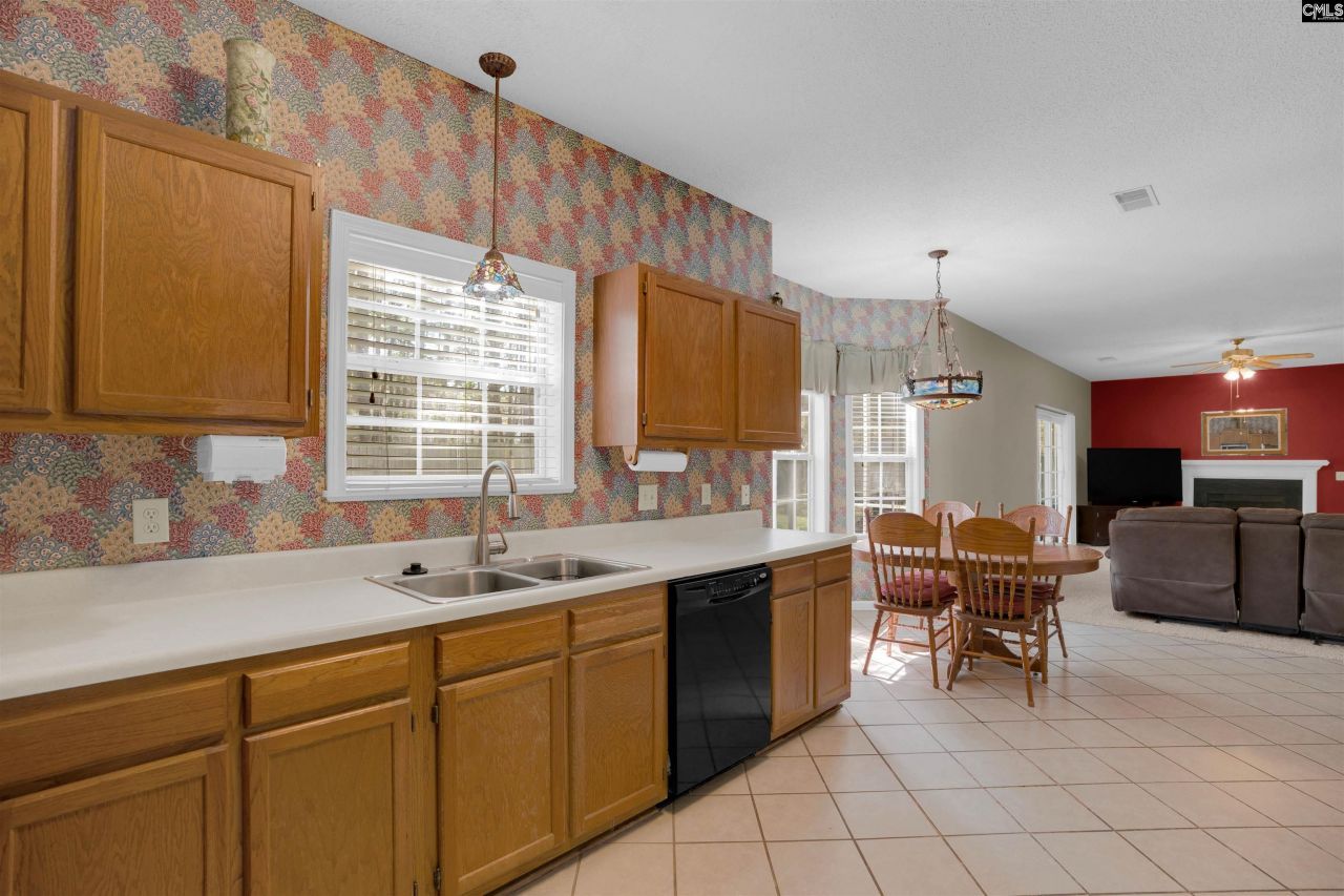 101 Misty Glen Circle  Photo 6