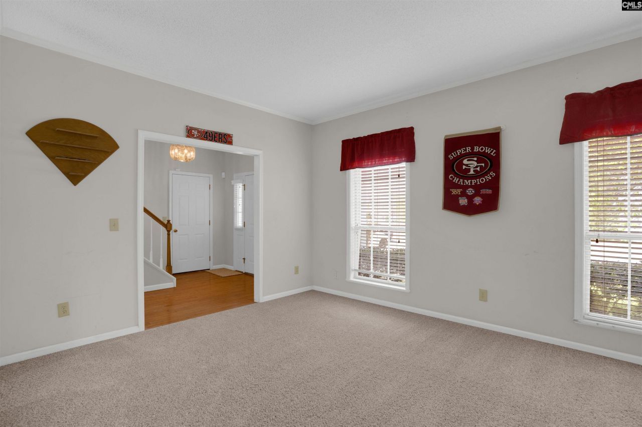 101 Misty Glen Circle  Photo 9