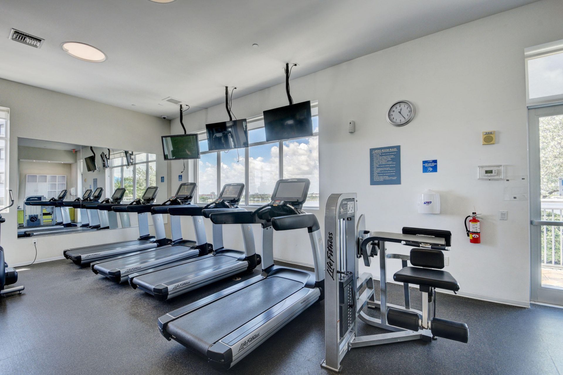300 S Australian Avenue, Unit 1215, West Palm Beach, FL 33401 Photo