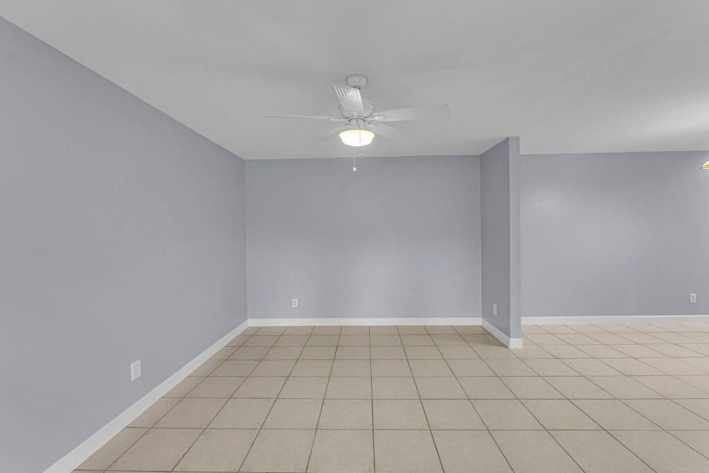 333 SE Martin Avenue, Unit 1-a, Stuart, FL 34996 Photo