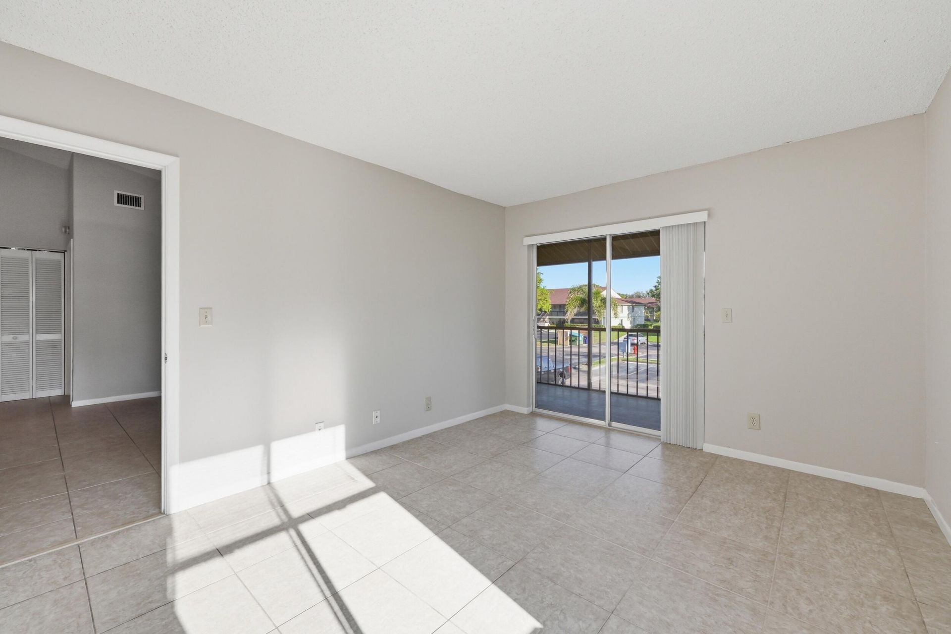 6286 Chasewood Drive, Unit E, Jupiter, FL 33458 Photo